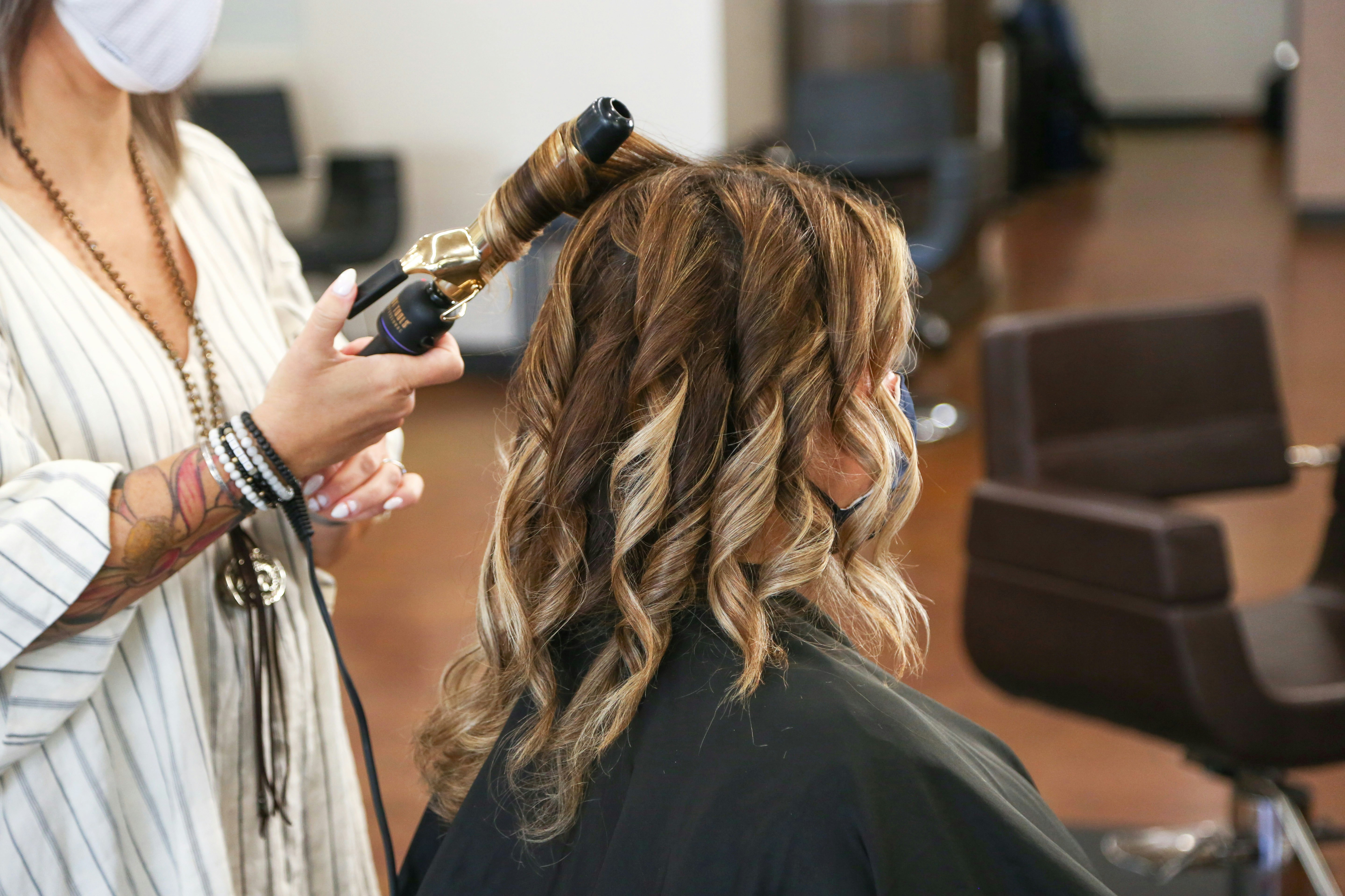 Client with a natural grey blending result